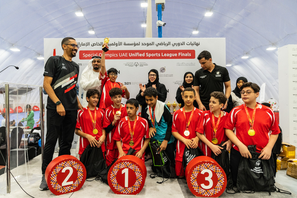 دوري الرياضي الموحد - النهائيات: حلقة 2 + حلقة 3: بنين (الريشة الطائرة + كرة القدم)