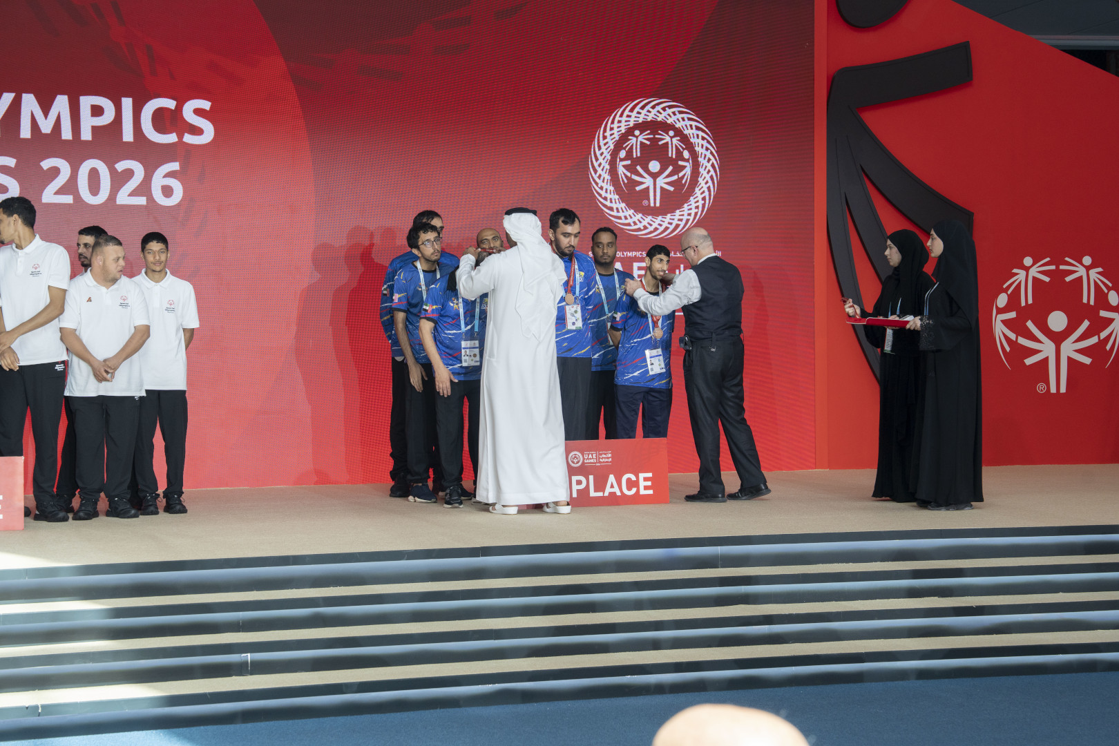 Awarding16.jpg